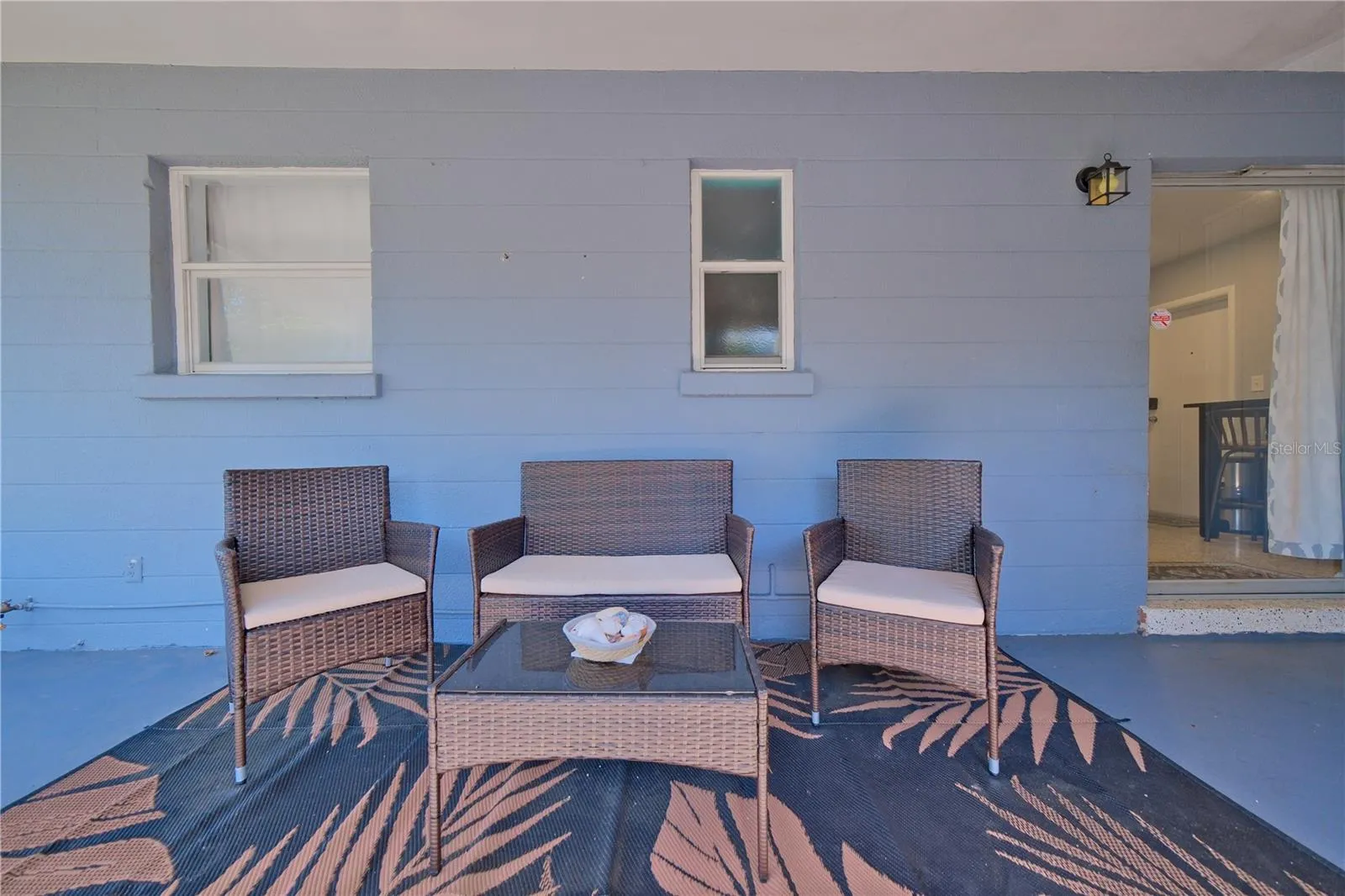 Unit B Screen in Lanai
