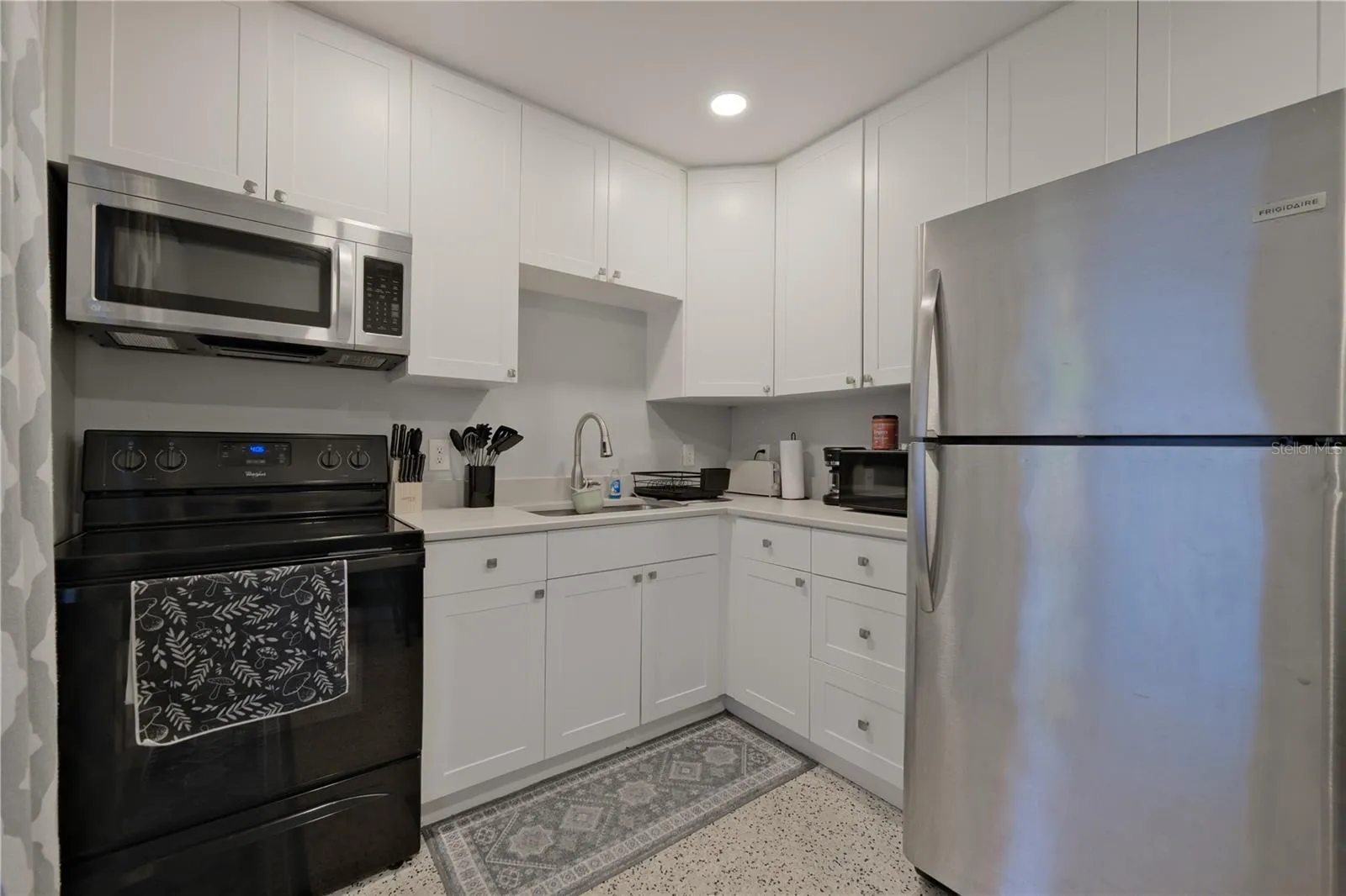 Unit B Kitchen