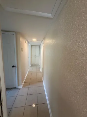 Hallway to bedrooms
