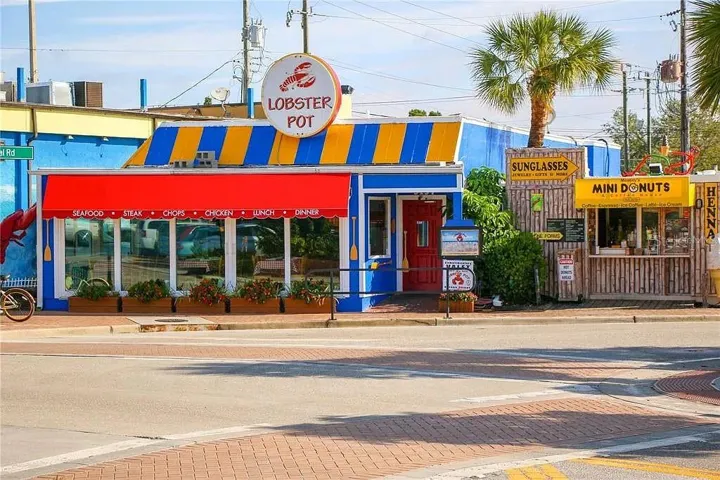 Siesta Key Village