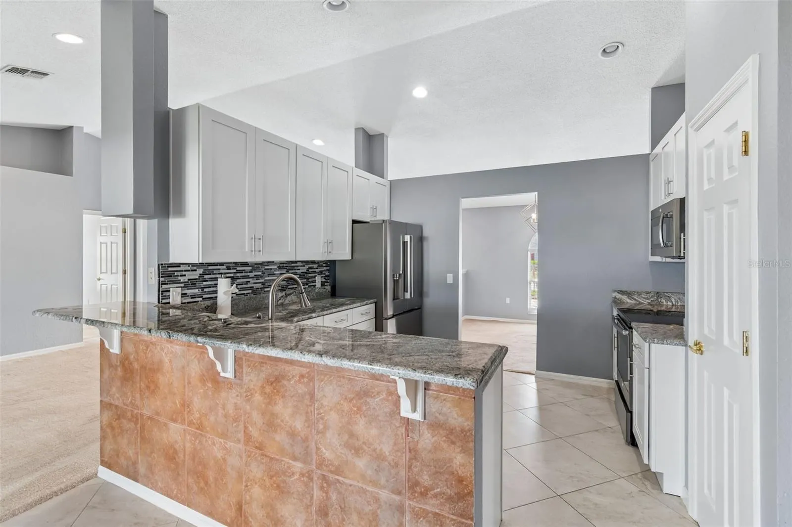 6352 Prominence Point Dr, Lakeland, Florida 33813 — photo 11