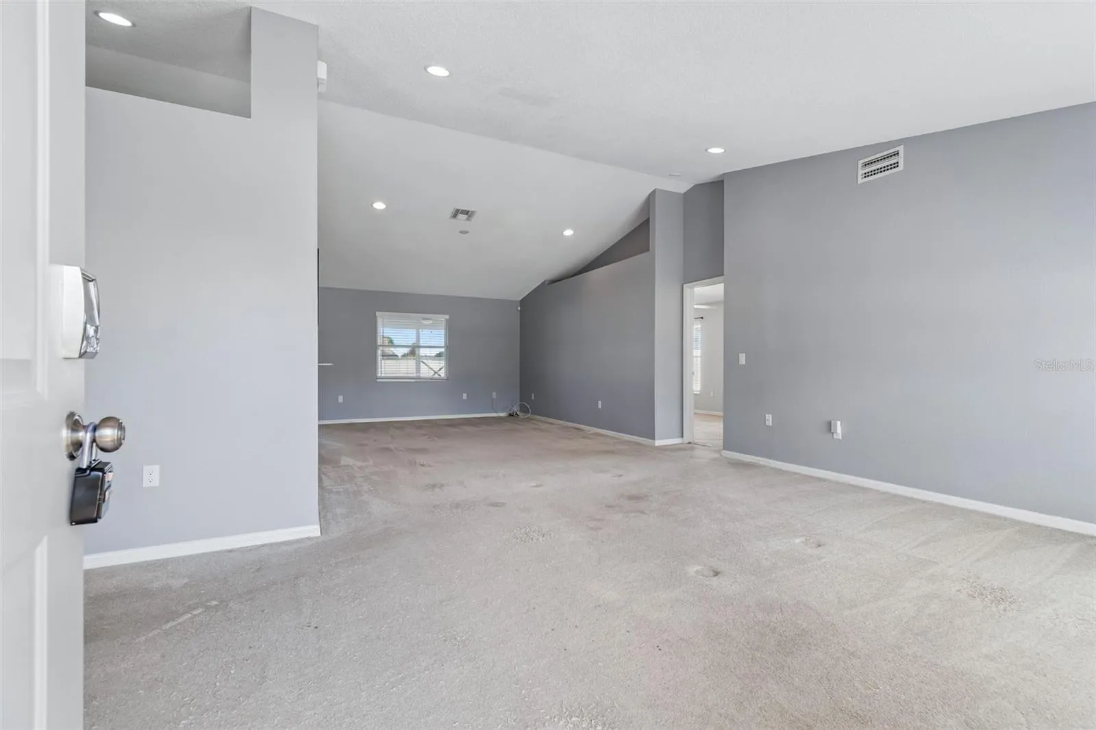6352 Prominence Point Dr, Lakeland, Florida 33813 — photo 4