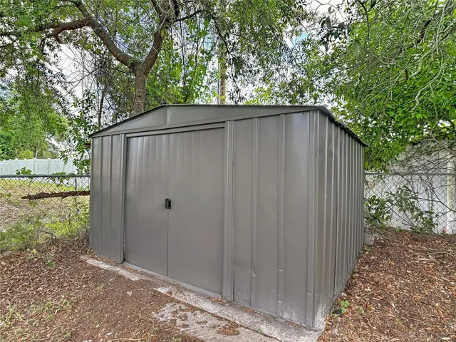 Shed