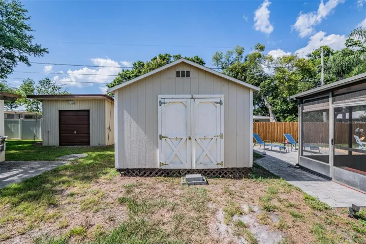 12 x 20 shed with elctrical