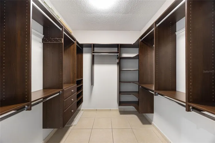 Walk in Closet