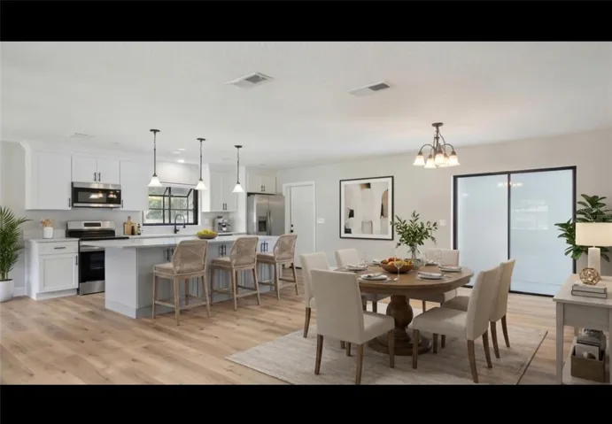 Dining Room Virtually Staged