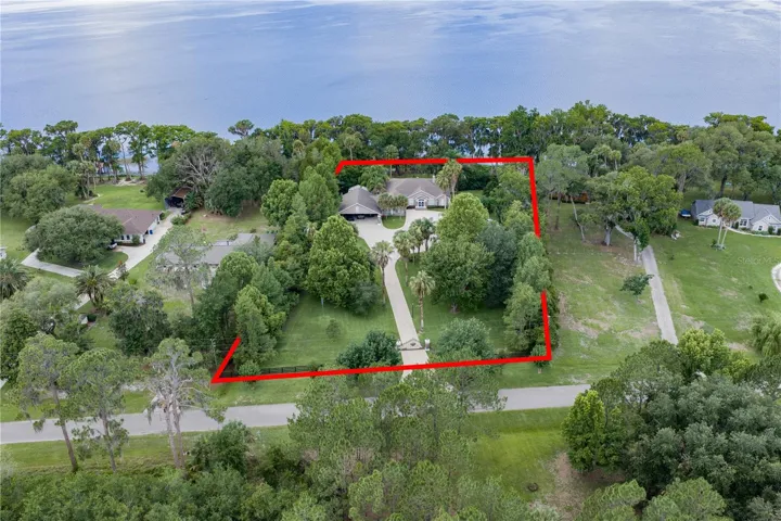 Largest lot on the lake
