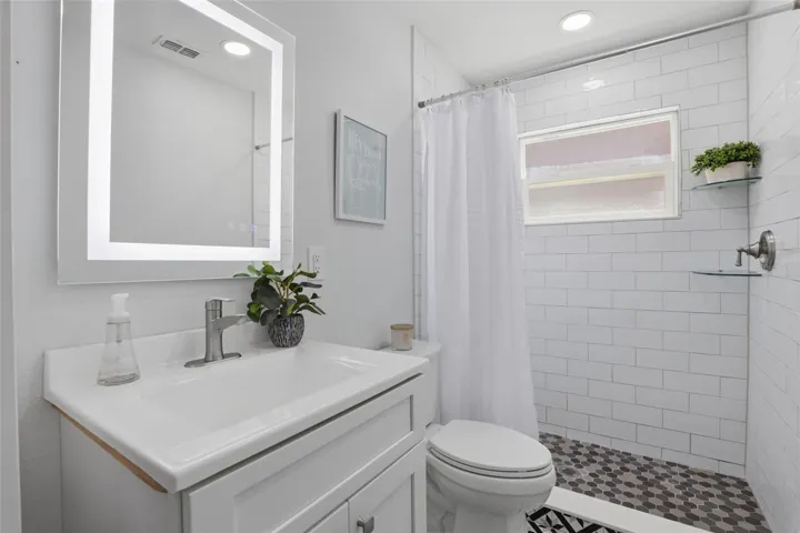 Guest bathroom