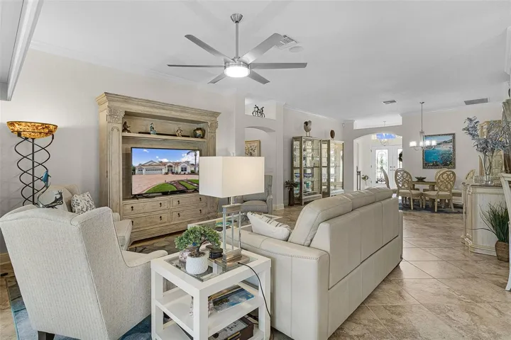 Beautiful upgraded fan, from living room to dining room