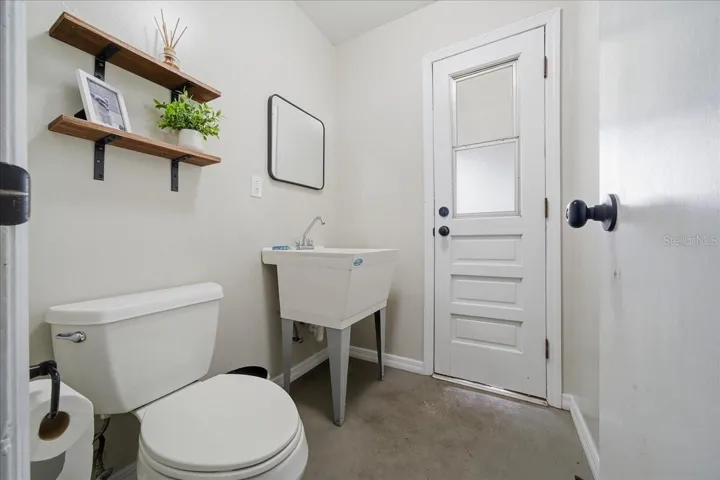 1/2 Bath in Garage