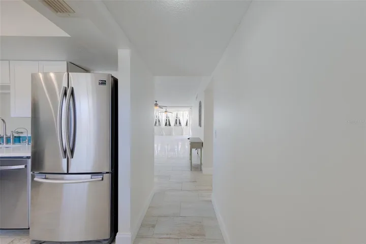 Reverse hall angle