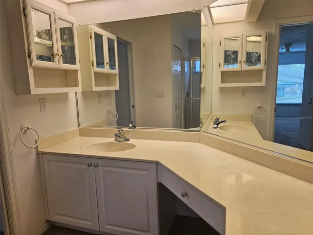 Primary bath