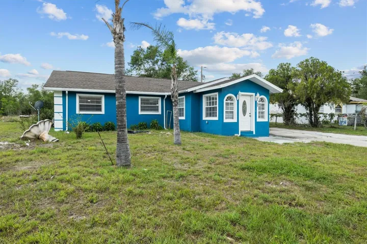 Look at the yard space
