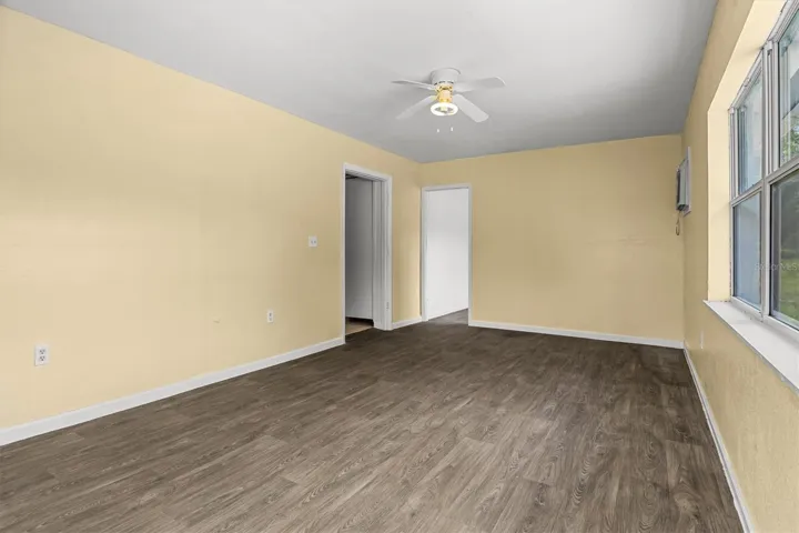 Another view of the bonus room