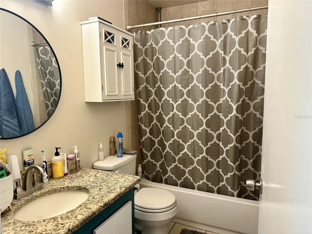 Full Bathroom