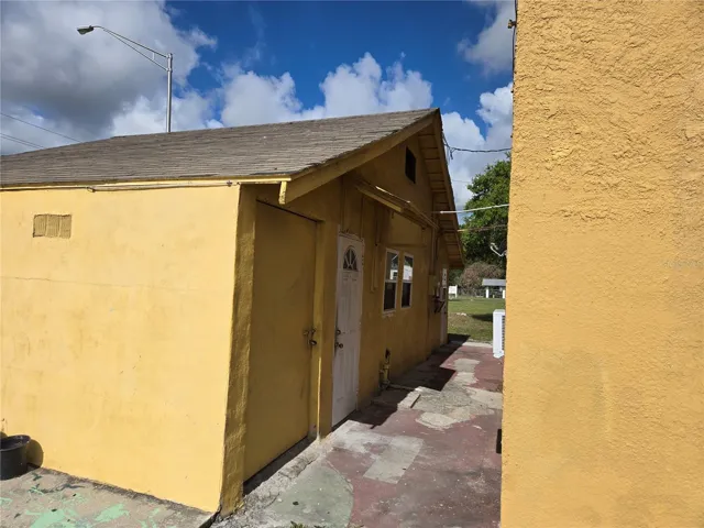 1170