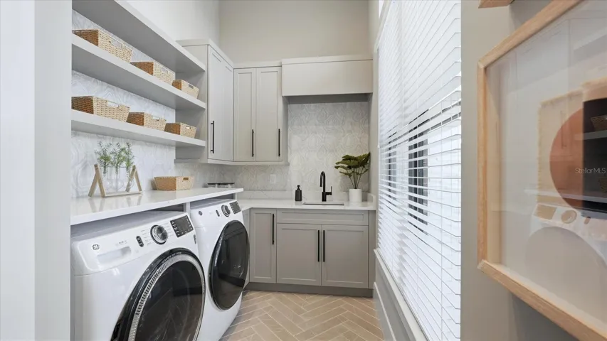 This room makes doing laundry a JOY