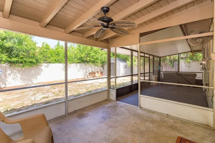 screened lanai