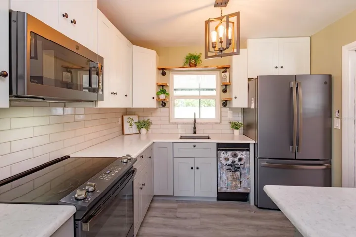 new cabinets and appliances