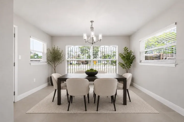 Dinning Virtually staged