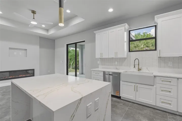 Waterfall Accent Island