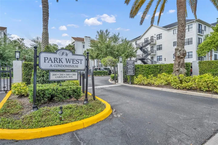 An on-site commmunity manager ensures worry-free living at Park West.