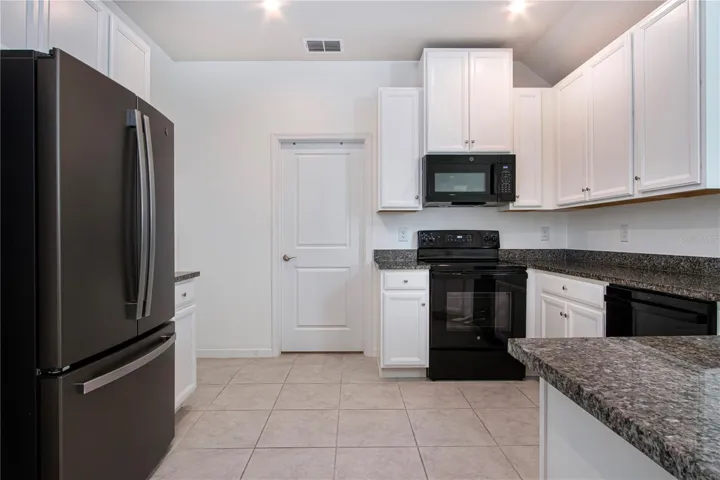 Perfect size kitchen