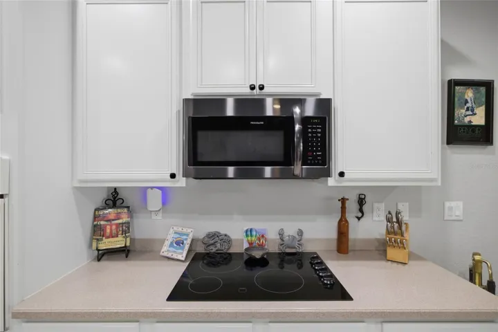 Cook top and wall oven