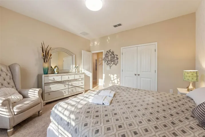 Primary bedroom - 1st floor