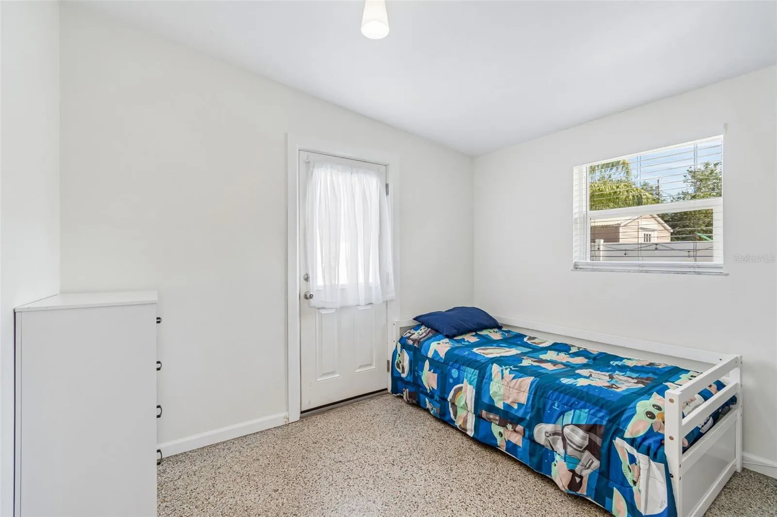 Bedroom with pool access