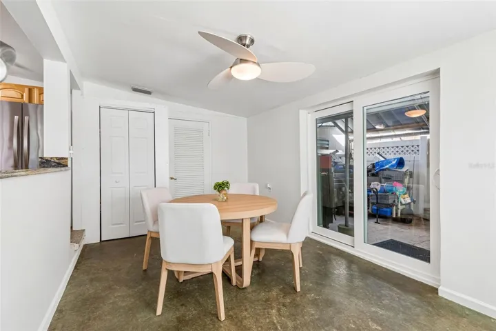 Flex space with attached laundry/storage room