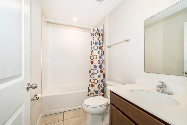 Second Floor Full Bathroom