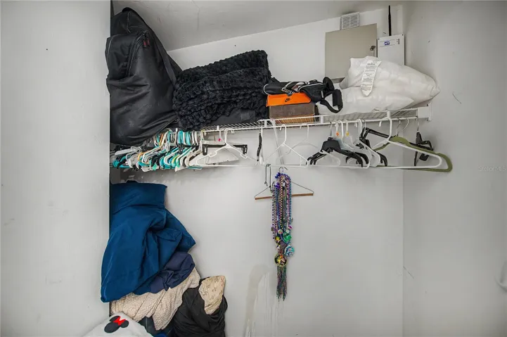 Master CLoset 1