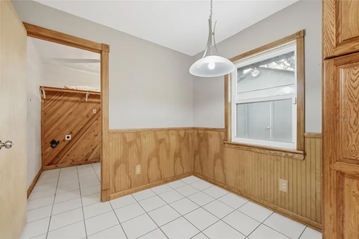 Breakfast nook