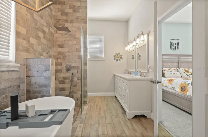 Primary En Suite Bathroom