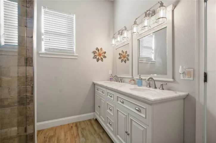 Ensuite double vanity