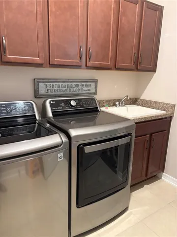 Laundry Rm