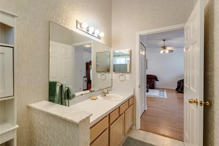 2nd Bathroom