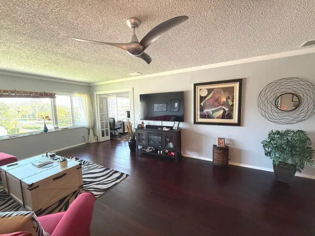 Huge Great Room