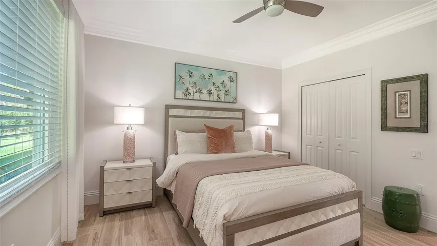 Guest bedroom with ensuite bathroom