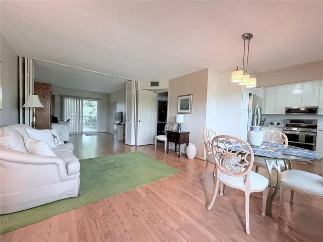 Living Room/Dining Room