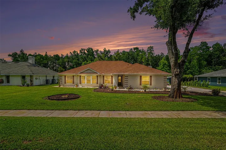 1015 hastings ct, lutz