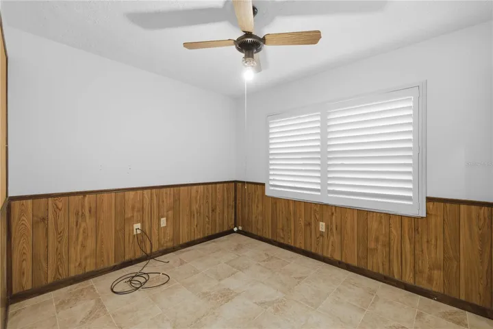Guest bedroom 1