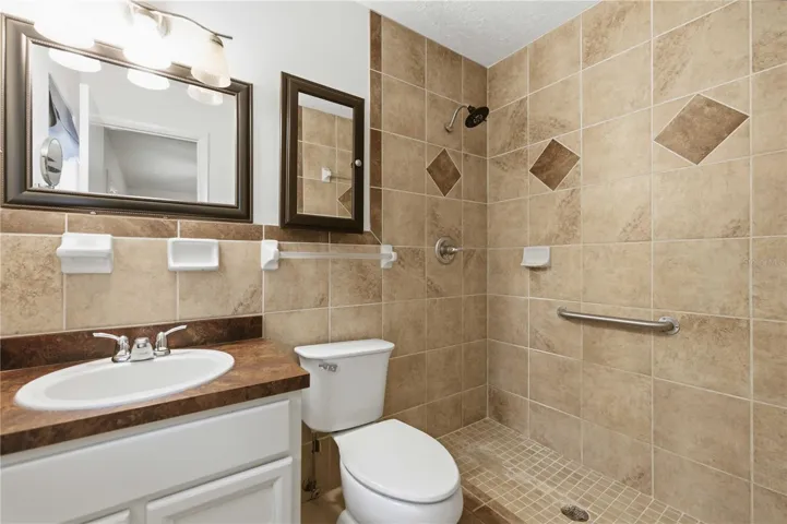 Primary Barthroom