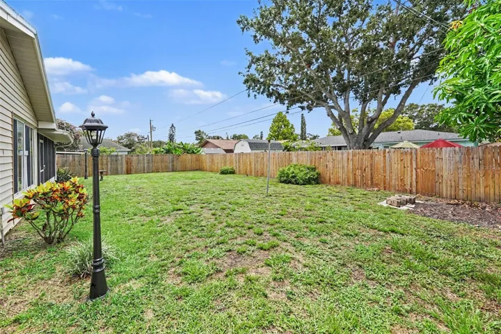 Large Rear Yard