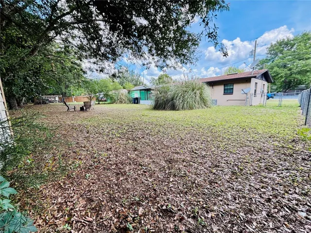 Backyard Florida Living