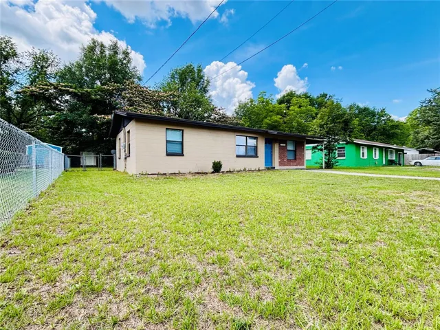 Look at that yard!