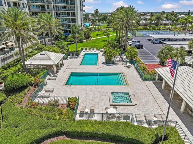 2 Pools and Spa