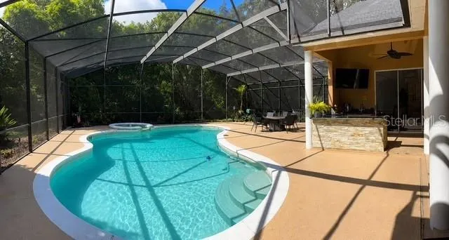 Spacious Pool/Spa and Outdoor Kitchen with Covered Lanai