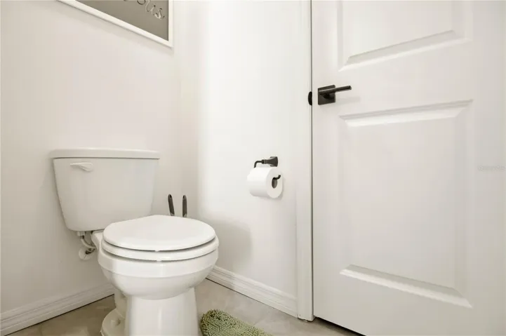 owner's en-suite with double vanity